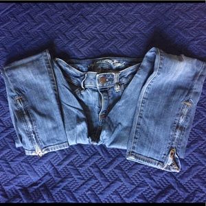 American eagle ripped jeans